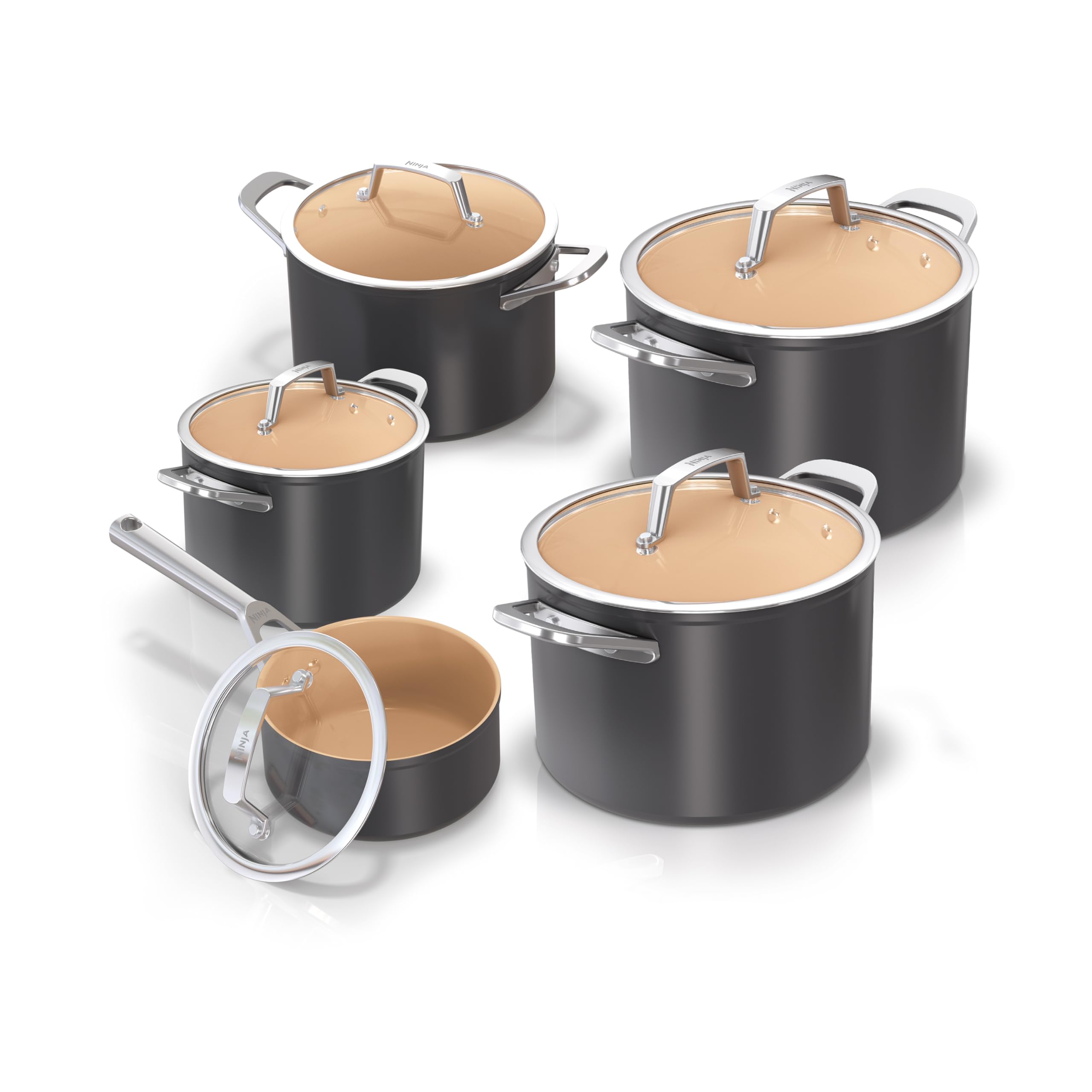 سرویس قابلمه سرامیکی ۵ تکه نینجا مدل Extended Life (ماهیتابه‌های ۲۰ و ۲۴ سانتی‌متری، قابلمه ۱۶، ۱۸ و ۲۰ سانتی‌متری)، نچسب (فاقد PFA، PFOA، سرب یا کادمیوم)، مناسب برای فر تا دمای ۲۸۵ درجه سانتی‌گراد، به رنگ‌های سفالی و خاکستری، CW95000DE